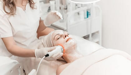 Detan Facial: Banish Tan, Boost Glow! | Kosmoderma