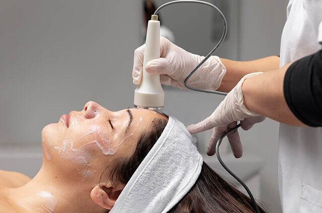 The IPL Photofacial: Celebrity Craze, Benefits, Costs, and Concerns | Kosmoderma
