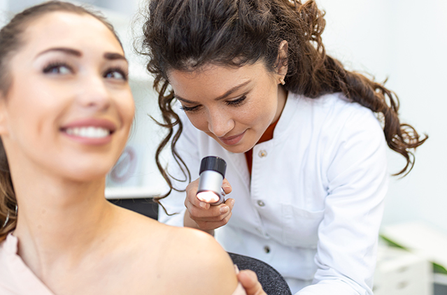 Best Dermatologist in Bangalore: Your Expert Guide | Kosmoderma