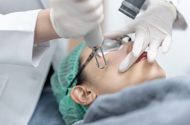 Soprano Ice Laser Therapy V/s Ipl Treatment: Which Makes For A Better Choice For Permanent Hair Reduction Results? | Kosmoderma